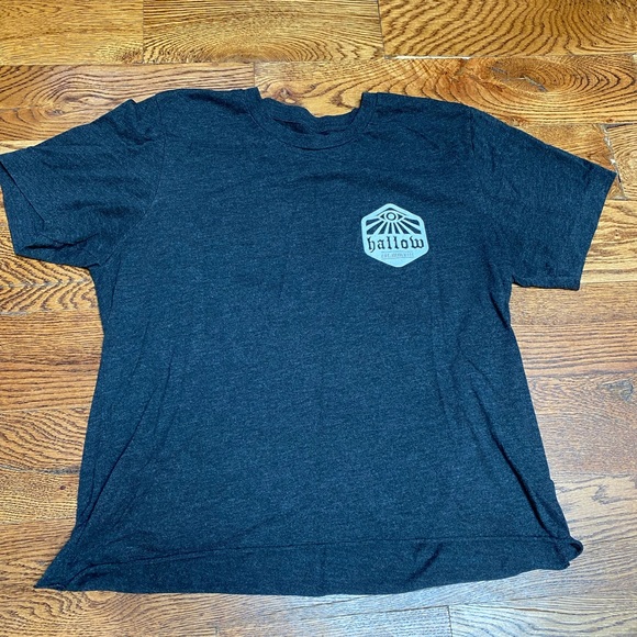 Hallow t-shirt - Picture 2 of 3